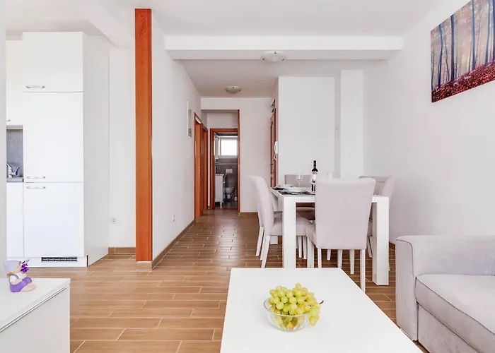 Pocrnic アパート *