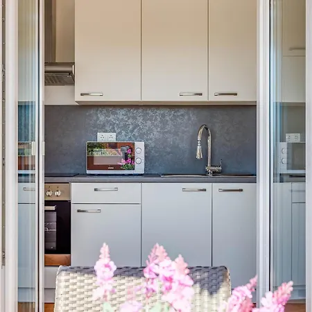 Apartamento Pocrnic Pakoštane